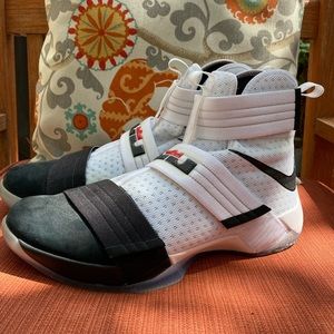 Nike Lebron Soldier 10’s